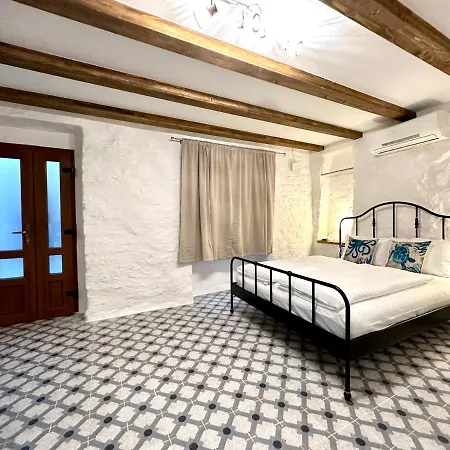 Angela Apartment