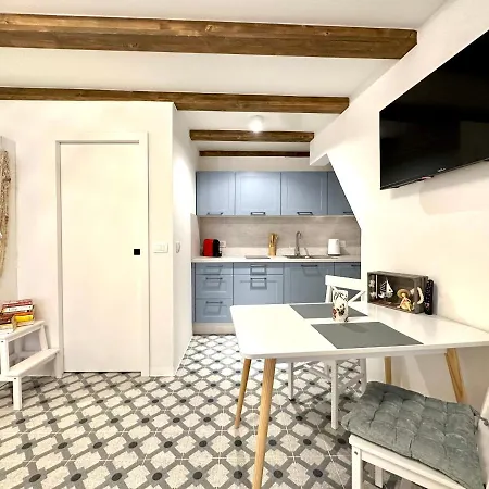 Angela Apartment