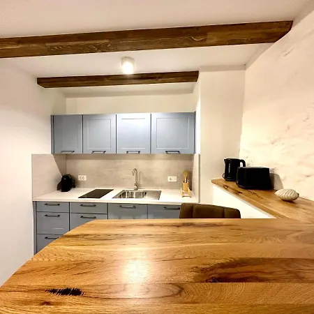 Angela Apartment