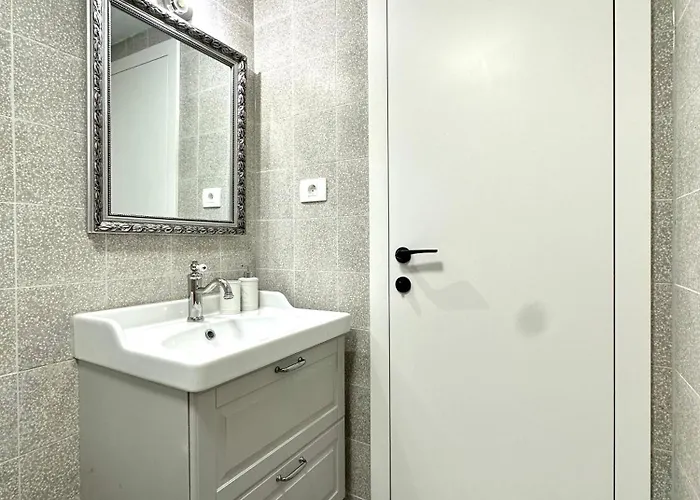 Apartment Angela Piran